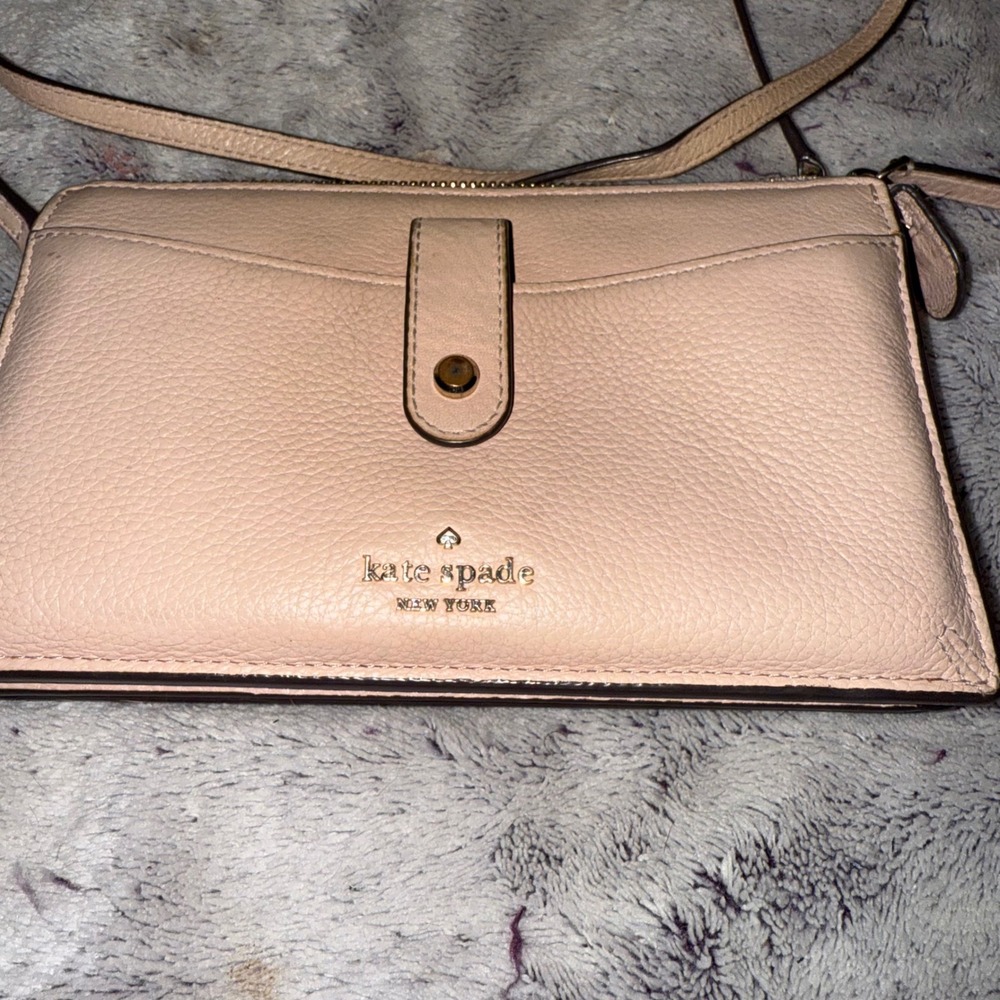 Kate Spade New York Pink Leather Crossbody Wallet Clutch Purse Strap